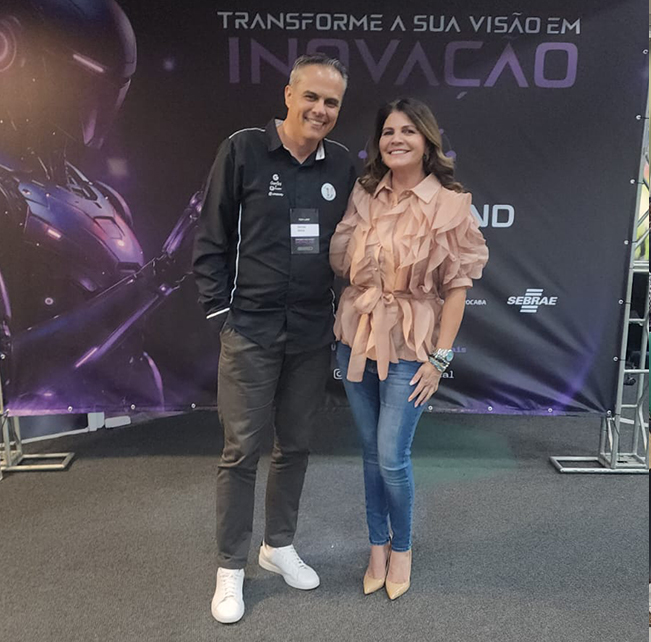 Anderson Dove com Claudia Rosa, do Shark Tank Brasil